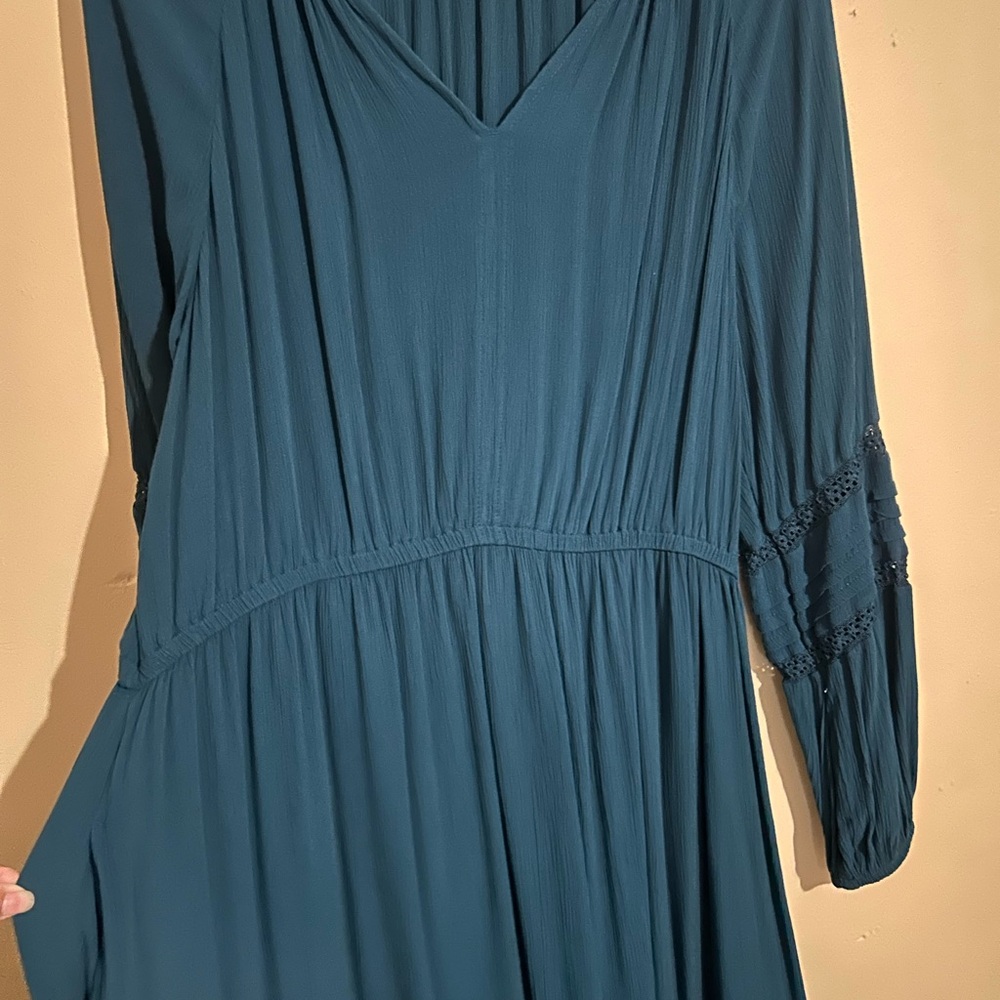 Knox Rose Blue Pleated Sheath Dress with Bishop Sleeves